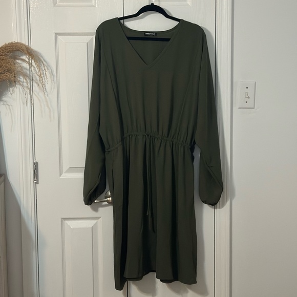 Hemish U.S.A. Dress size 2XL - Picture 1 of 5